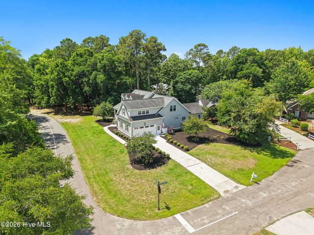 927 Green Pointe Drive, Sunset Beach, NC 28468