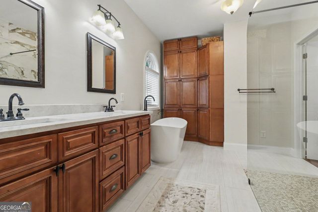 17 Moon Ridge, Newnan, GA 30263