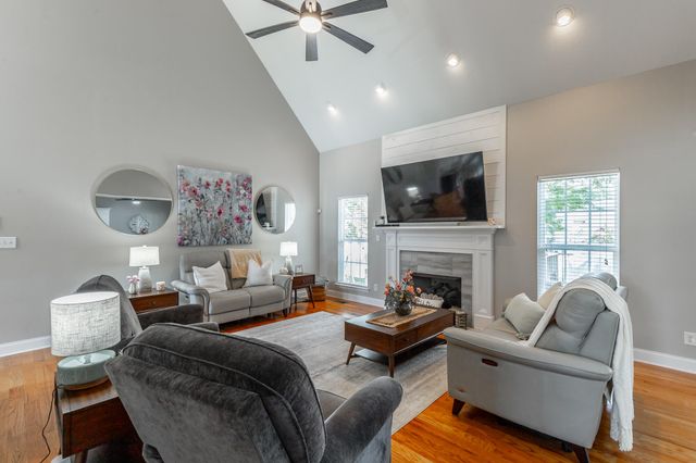 6579 Orange Plank Drive, Hixson, TN 37343