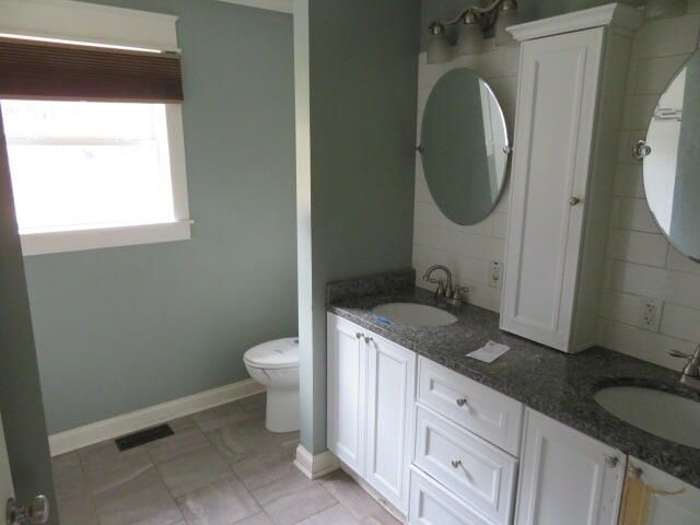 566 Lantern Way, Frenchburg, KY 40322