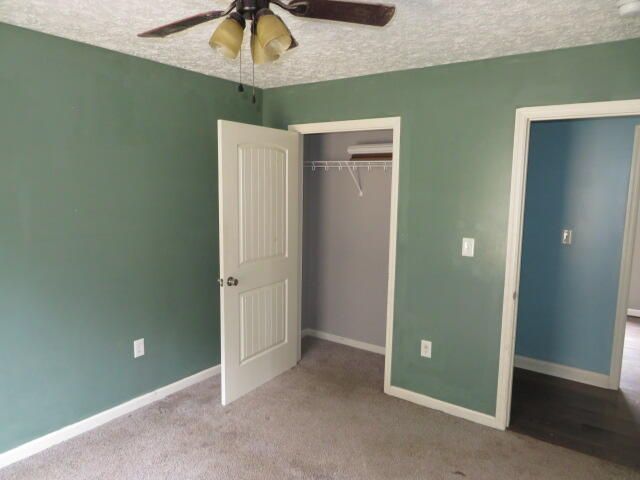 566 Lantern Way, Frenchburg, KY 40322