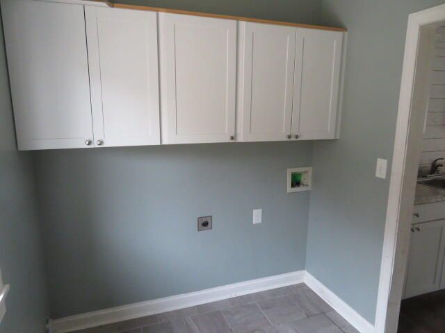 566 Lantern Way, Frenchburg, KY 40322