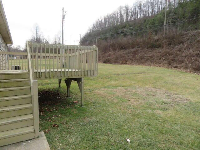 566 Lantern Way, Frenchburg, KY 40322