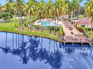 611 Lyons Rd 8102, Coconut Creek, FL 33063