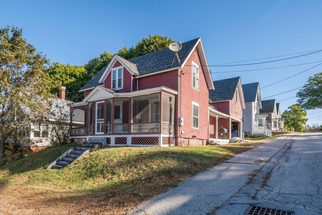 18 Highland Avenue, Franklin, NH 03235