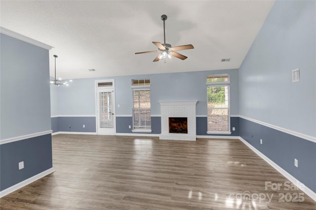 10402 Rolling Glen Court, Charlotte, NC 28214