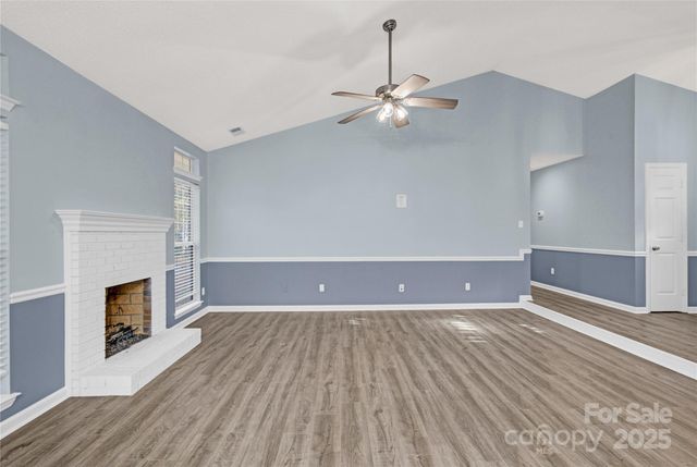 10402 Rolling Glen Court, Charlotte, NC 28214