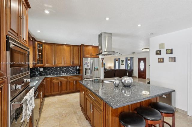 8333 SW 144th Ct, Miami, FL 33183