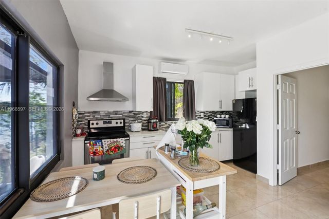 8333 SW 144th Ct, Miami, FL 33183