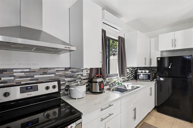 8333 SW 144th Ct, Miami, FL 33183