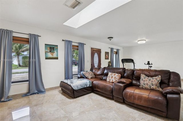 8333 SW 144th Ct, Miami, FL 33183