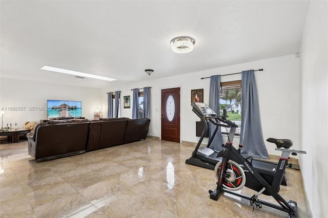 8333 SW 144th Ct, Miami, FL 33183