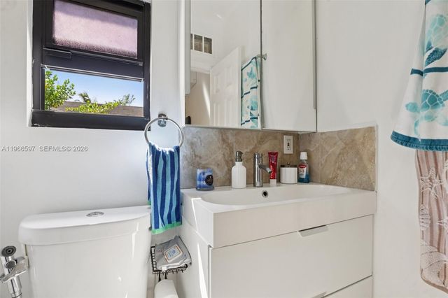 8333 SW 144th Ct, Miami, FL 33183