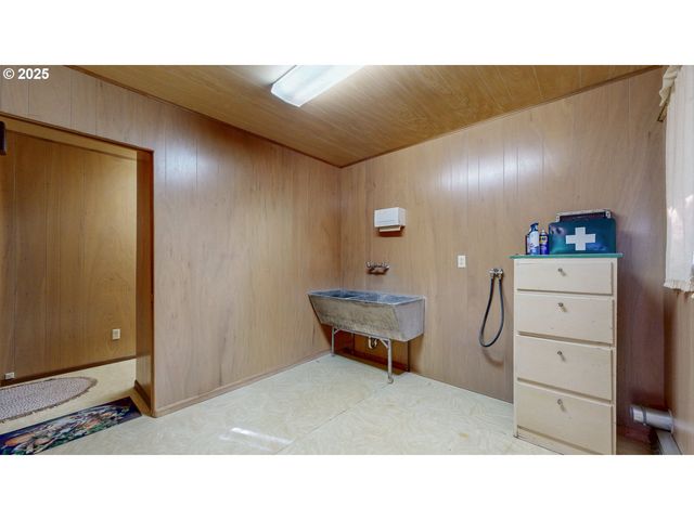 84745 BESKE Ln, Joseph, OR 97846