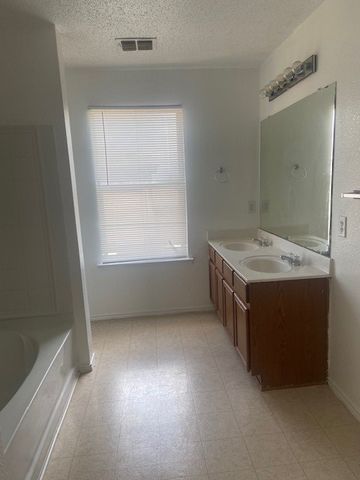 14860 Bell Manor Court, Balch Springs, TX 75180