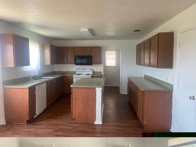 14860 Bell Manor Court, Balch Springs, TX 75180