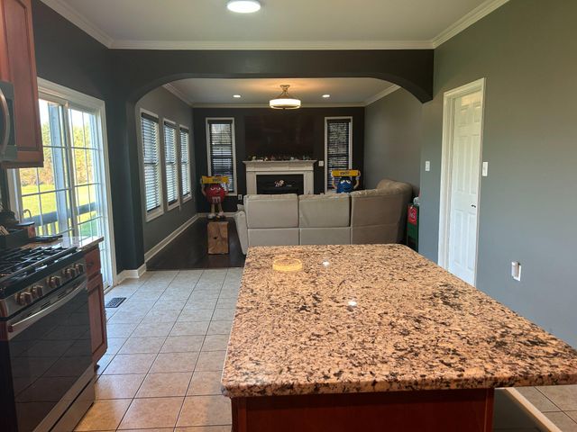 250 PAULAS CIR, Kearneysville, WV 25430