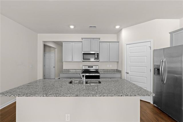 1249 Big Poplar Way, Locust Grove, GA 30248