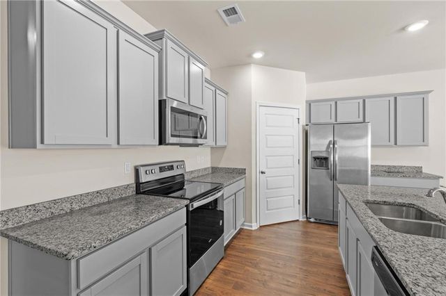 1249 Big Poplar Way, Locust Grove, GA 30248