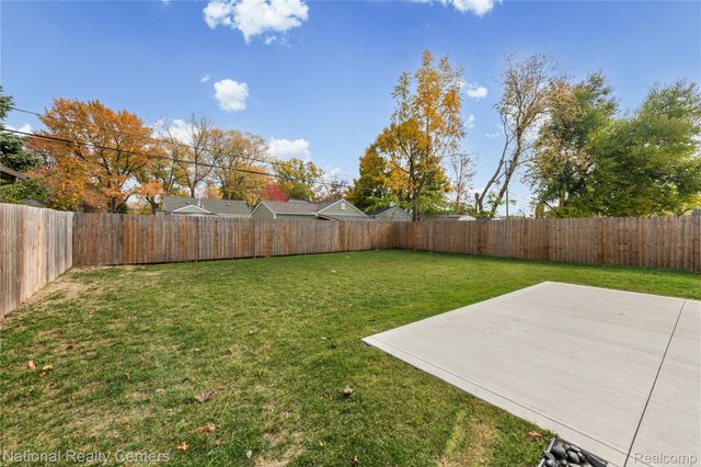 1517 McLean Avenue, Royal Oak, MI 48067
