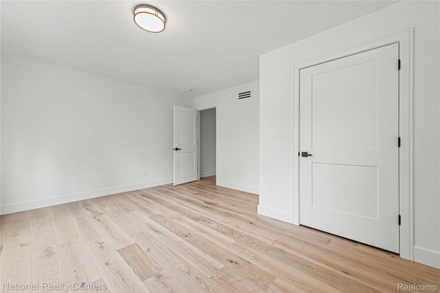 1517 McLean Avenue, Royal Oak, MI 48067