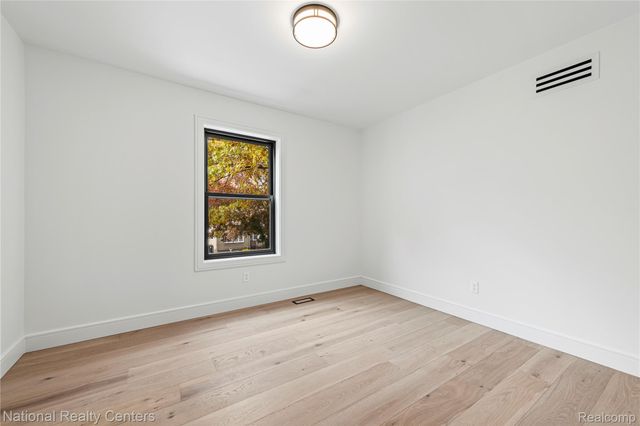1517 McLean Avenue, Royal Oak, MI 48067