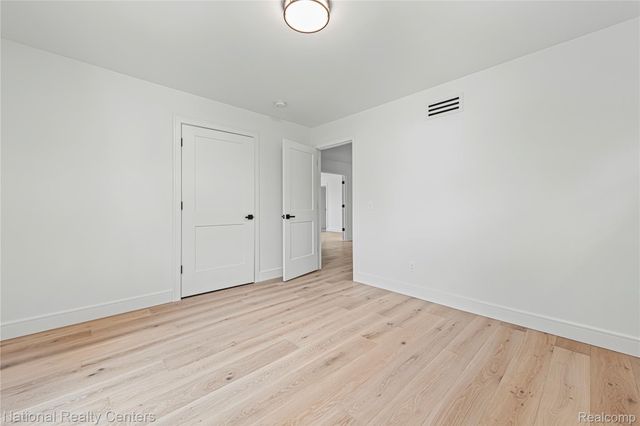 1517 McLean Avenue, Royal Oak, MI 48067