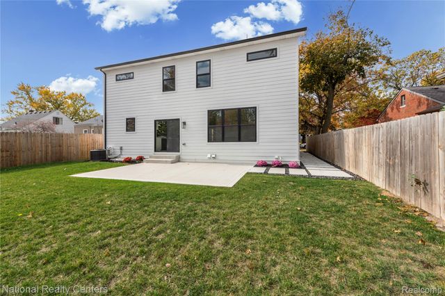 1517 McLean Avenue, Royal Oak, MI 48067