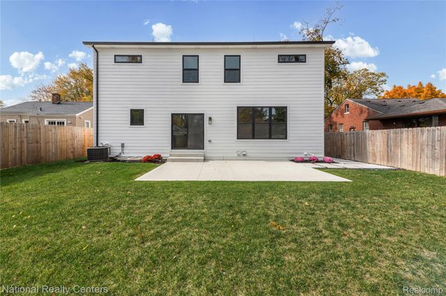 1517 McLean Avenue, Royal Oak, MI 48067