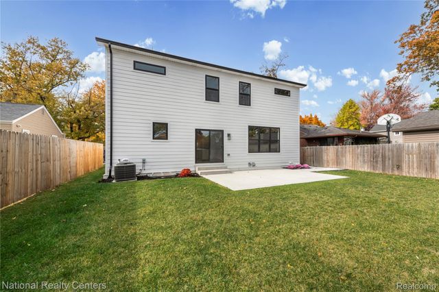 1517 McLean Avenue, Royal Oak, MI 48067