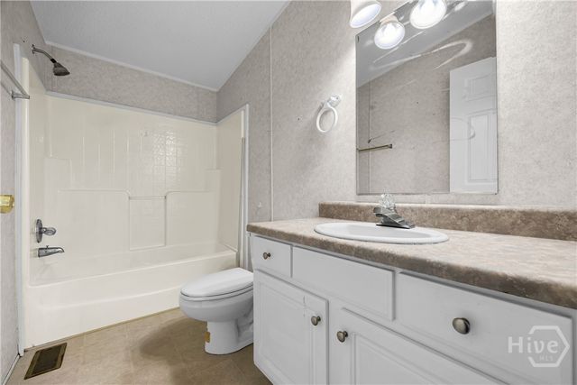 11096 Nowhere Road, Hull, GA 30646