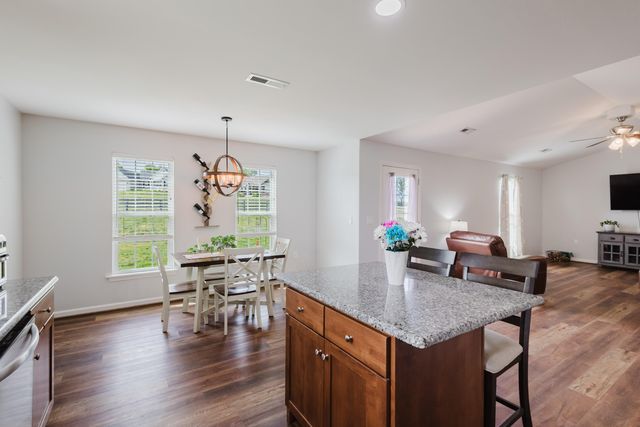 128 Max Cavnes Road, Danville, KY 40422
