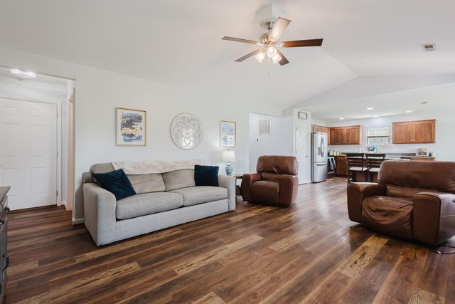 128 Max Cavnes Road, Danville, KY 40422