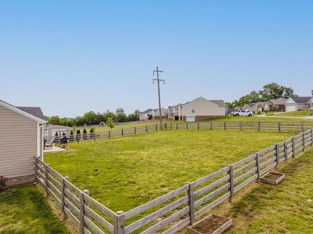 128 Max Cavnes Road, Danville, KY 40422