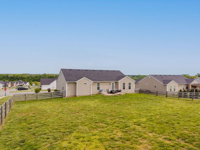 128 Max Cavnes Road, Danville, KY 40422