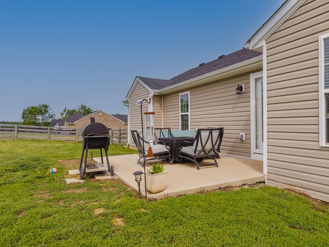 128 Max Cavnes Road, Danville, KY 40422