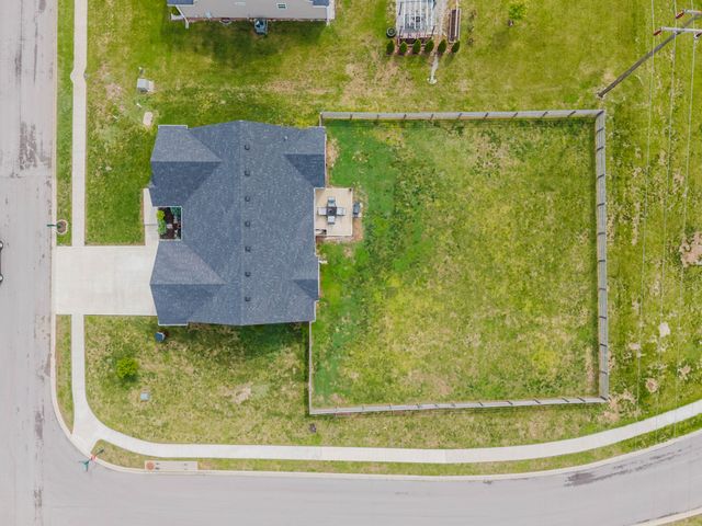 128 Max Cavnes Road, Danville, KY 40422