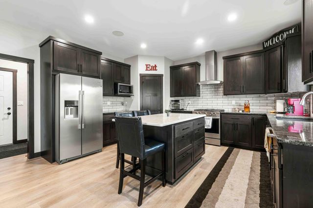 6669 55th Avenue S, Fargo, ND 58104