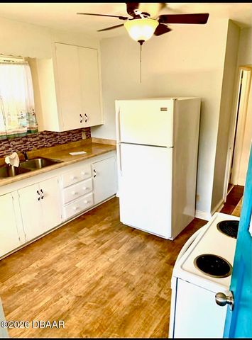 1220 Dixie Avenue, Holly Hill, FL 32117