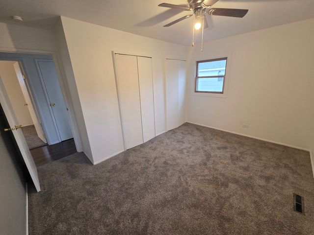 1514 Round Lake Drive, Round Lake Beach, IL 60073