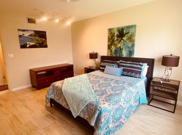 5126 Lakefront Boulevard D, Delray Beach, FL 33484