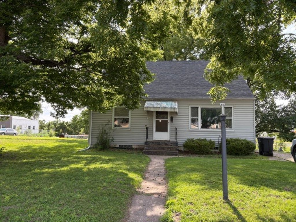 3432 9th Street, Rock Island, IL 61201