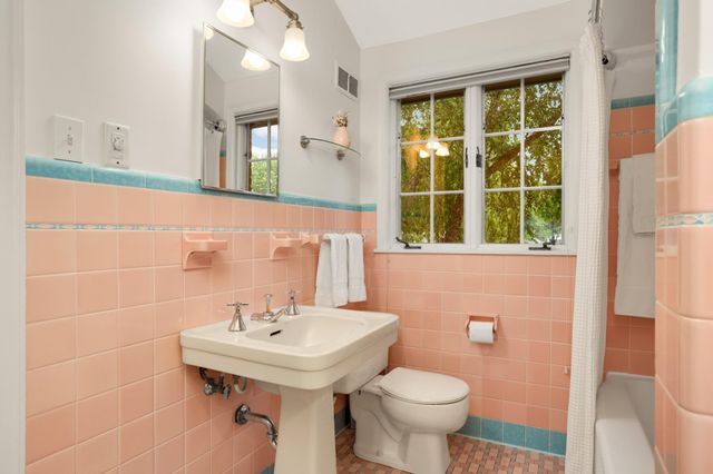 3814 Lena Smith Boulevard, Minneapolis, MN 55406
