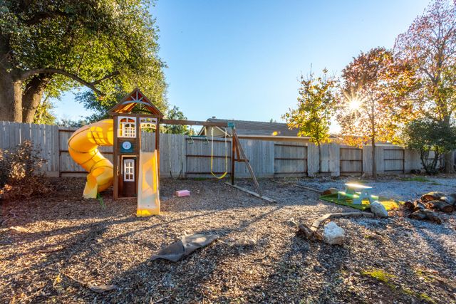 6763 Eastmont Drive, Redding, CA 96002