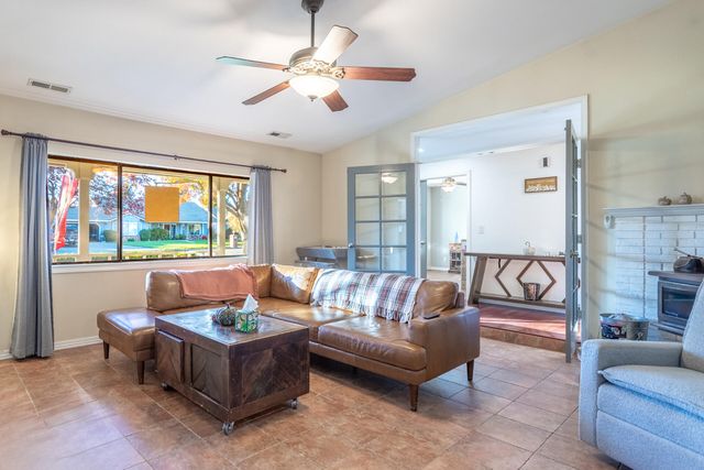 6763 Eastmont Drive, Redding, CA 96002