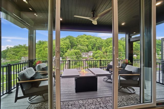 864 Belle Ridge Loop, Bellevue, KY 41073