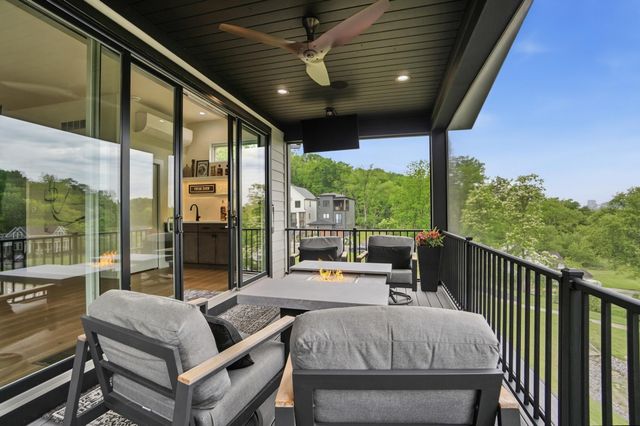 864 Belle Ridge Loop, Bellevue, KY 41073