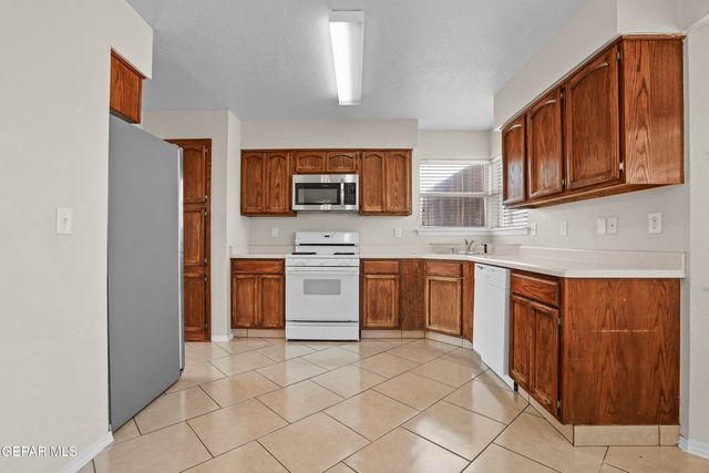 12101 Picasso Drive, El Paso, TX 79936