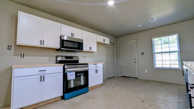 101 S Bernis Street, Brookland, AR 72417