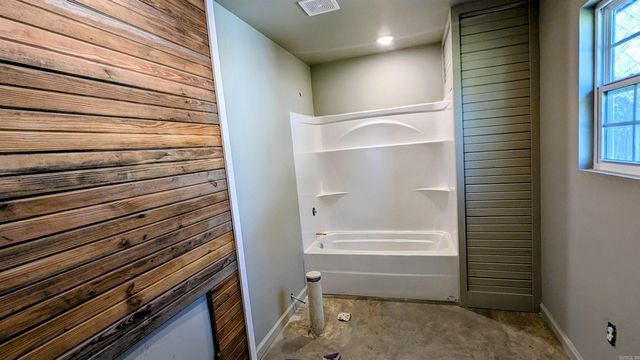 101 S Bernis Street, Brookland, AR 72417